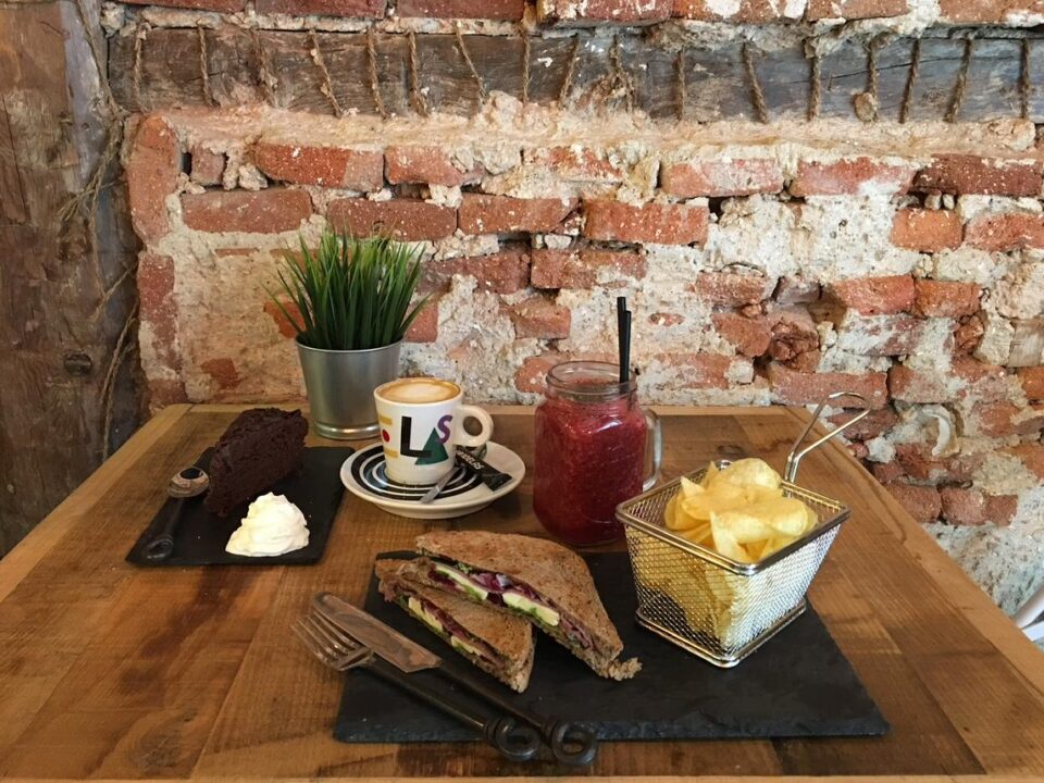 Brunch cerca de la Fuente de Cibeles