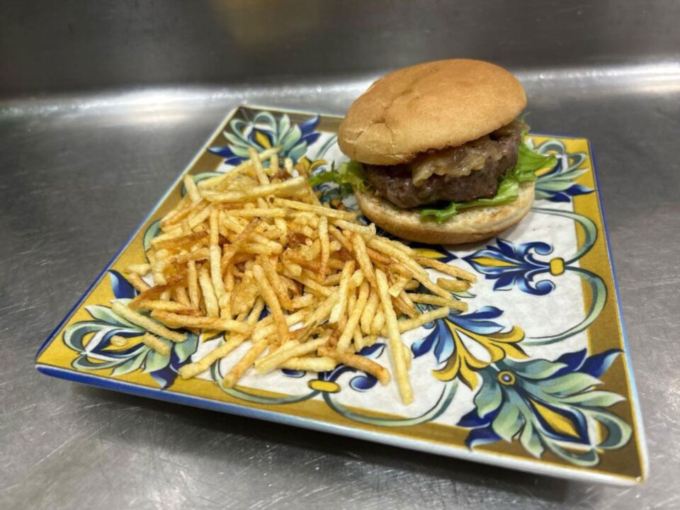 Cenar cerca del museo nacional de artes decorativas